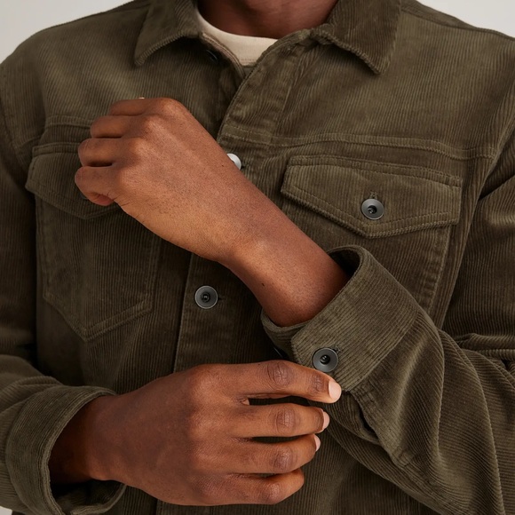 QUINCE Organic Stretch Corduroy Trucker Jacket Color Seaweed - Picture 7 of 10